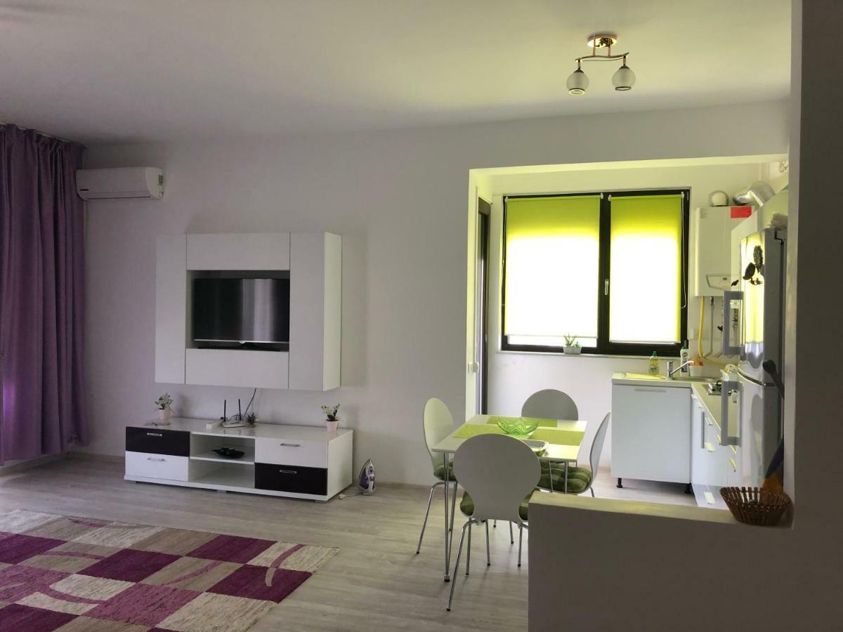Purple Sun Apartment Năvodari Екстериор снимка